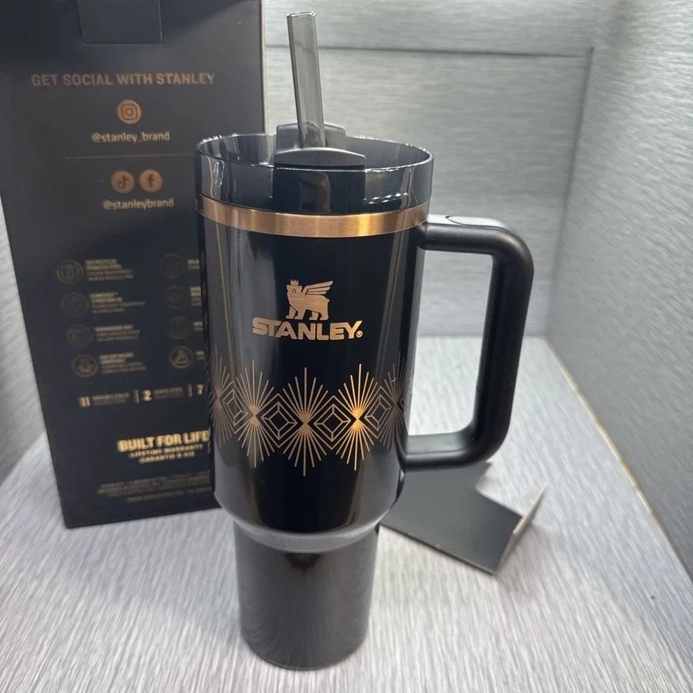 Stanley Quencher H2.0 FlowState 40oz Tumbler Deco Black Gloss Gold Handle - Picture 1 of 12